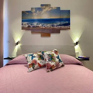 2* Pensión Le Calette 105